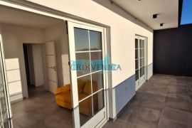 CRIKVENICA - NOVOGRADNJA S POGLEDOM NA MORE!, Crikvenica, Appartment