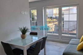 CRIKVENICA - NOVOGRADNJA S POGLEDOM NA MORE!, Crikvenica, Appartment