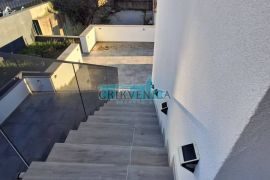 CRIKVENICA - NOVOGRADNJA S POGLEDOM NA MORE!, Crikvenica, Appartment