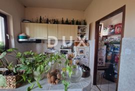 ISTRA, POREČ - Apartmanska kuća na pogodnoj lokaciji, Poreč, Famiglia