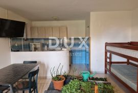 ISTRA, POREČ - Apartmanska kuća na pogodnoj lokaciji, Poreč, Famiglia