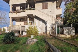 ISTRA, POREČ - Apartmanska kuća na pogodnoj lokaciji, Poreč, Famiglia