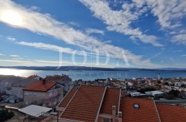 Atraktivni stan u potkrovlju s galerijom – Crikvenica, Crikvenica, Apartamento