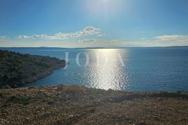 Građevinsko zemljište 1.red do mora, Senj, Land