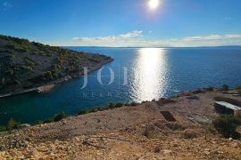 Građevinsko zemljište 1.red do mora, Senj, Land