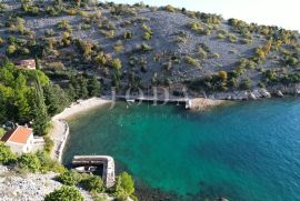 Građevinsko zemljište 1.red do mora, Senj, Land