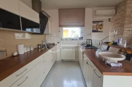 Prodaja, Maksimir stan 113m2+garaža+VPM, Zagreb, Apartamento