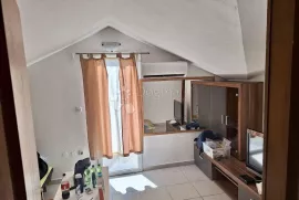 STAN U ROVINJU , na 300 m od mora, POVOLJNA PRODAJA ZA RENOVACIJU, Rovinj, Flat