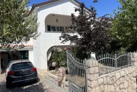 EKSKLUZIVNO!KUĆA 120 M OD MORA - CESARICA, Karlobag, Casa