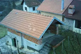 Vikendica 58m² sa vinogradom nadomak grada Pregrade!, Pregrada, Kuća