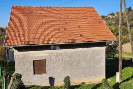 Kuća na mirnoj lokaciji nadomak Krapinskih Toplica!, Krapinske Toplice, Kuća