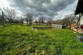 Obiteljska kuća sa potencijalom, Sesvete, Kuća