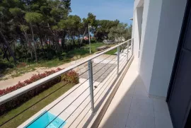 Luksuzno prizemlje s bazenom, 4SS, 100 m od mora!, Zadar - Okolica, Daire