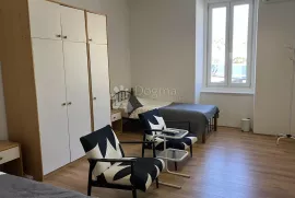 Centar Rijeke, odličan stan za više radnika, Rijeka, Apartamento