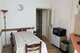 Centar Rijeke, odličan stan za više radnika, Rijeka, Apartamento