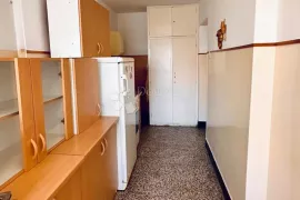 STAN NA FREKVENTNOJ LOKACIJI!, Pula, Apartamento