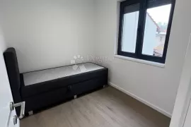 LUKSUZAN PENTHOUSE U BLIZINI SKY OFFICA, Trešnjevka - Sjever, Stan