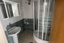 Stan u Vodicama u blizini mora, Vodice, Appartement