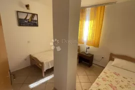 Stan u Vodicama u blizini mora, Vodice, Appartement