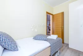 Atraktivan apartman za najam 200 m od mora!, Kostrena, Stan