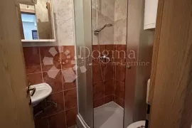 Dvoetažni apartman u zaleđu Malinske, Malinska-Dubašnica, Stan