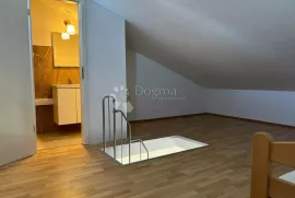 Dvoetažni apartman u zaleđu Malinske, Malinska-Dubašnica, Stan