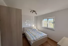 PULA, NOVOGRADNJA, 71 m² s balkonom, Pula, Stan