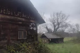 Hrastova drvena kuća, struja, bunar, Gvozd, Дом