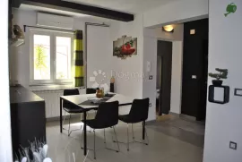 Rovinj, Istra – Elegantan 2SS+DB stan u blizini centra i mora, Rovinj, Flat