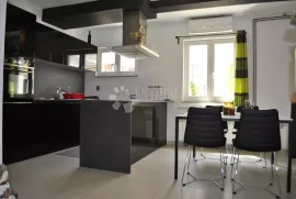 Rovinj, Istra – Elegantan 2SS+DB stan u blizini centra i mora, Rovinj, Flat