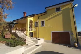 Obiteljska kuća u mirnom selu, 5 spavaćih soba, Pazin - Okolica, Casa