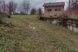 Zgodna mala kućica s voćnjakom, Tounj, Kuća