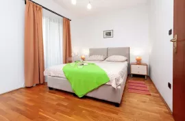 Kuća sa apartmanima, Rovinj, House