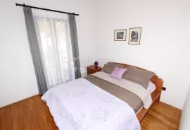 Kuća sa apartmanima, Rovinj, House