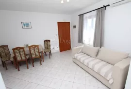 Kuća sa apartmanima, Rovinj, House