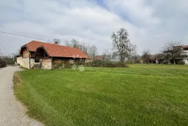 AUTOHTONO GORANSKO GOSPODARSTVO, u blizini Rijeke Kupe, Bosiljevo, Kuća