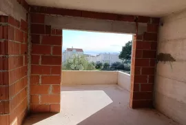 VODICE - S3 DVOSOBAN STAN U PRIZEMLJU S VRTOM, 119.60 m2 NETTO, Vodice, Appartement