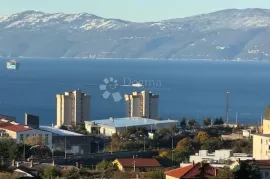 Vežica Trosoban adaptiran stan s pogledom na more!, Rijeka, Stan