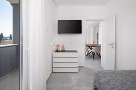 Prekrasan penthouse s pogledom na more - Fažana, Fažana, Stan