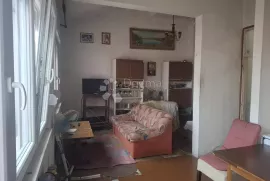 STAN ZA RENOVACIJU SUĆIDAR SPLIT, Split, Stan