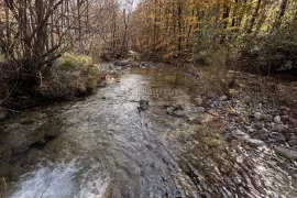 PRODAJE SE POLJOPRIVREDNO ZEMLJIŠTE 3000 m2 PODNO VELEBITA, Gospić - Okolica, Zemljište