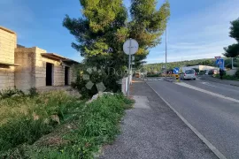 Kuće u roh bau na atrakrivnoj lokaciji u Supetru, Supetar, Kuća