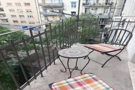 Prostrani stan za najam na Belvederu, Rijeka, Appartement