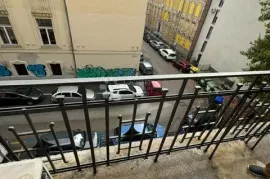 Prostrani stan za najam na Belvederu, Rijeka, Appartement