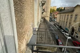 Prostrani stan za najam na Belvederu, Rijeka, Appartement