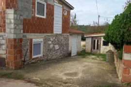 Samostojeća kuća u izgradnji okolica Svetvinčenta, Svetvinčenat, House