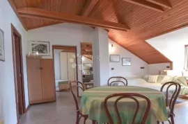 Šarmantni apartman u centru Opatije, Opatija, Stan