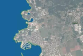 Umag, poljoprivredna parcela 1km od mora, Umag, Zemljište