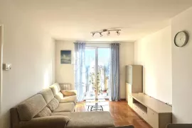 IZVANREDAN STAN NA 1. KATU STAMBENE ZGRADE, Pula, Appartement