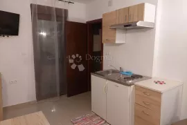 SUPER PRILIKA - KUĆA S DVA APARTMANA, Varaždinske Toplice, Kuća